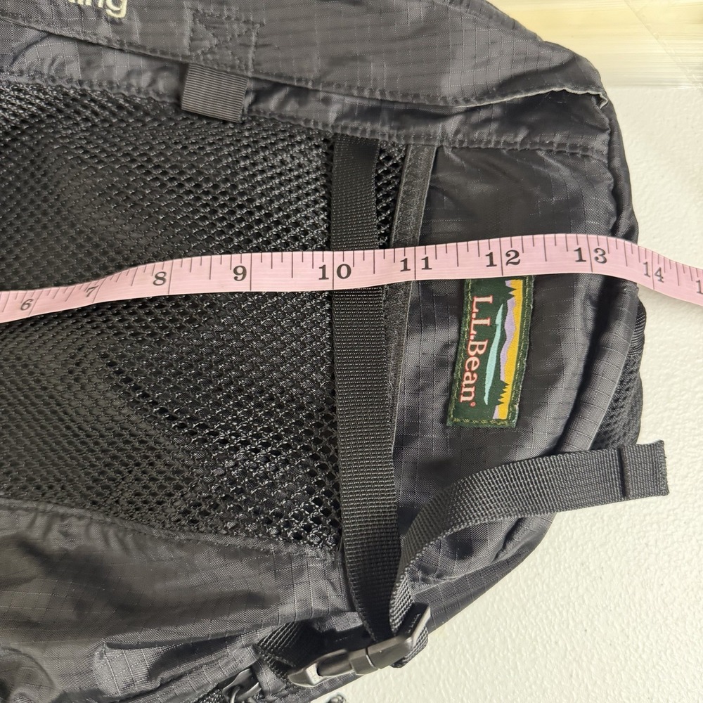 LL Bean Stowaway Sling Crossbody Bag Black Hiking Lightweight Travel Daypack - Picture 12 of 13